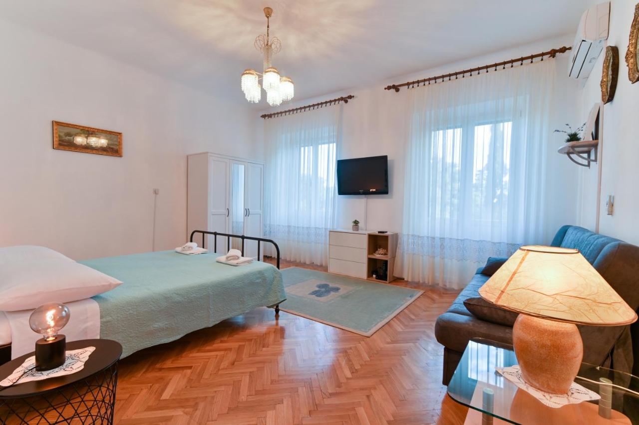 Apartment Niteroni Split