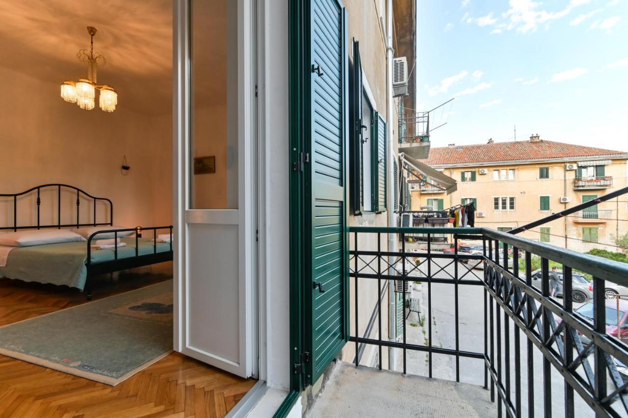 Niteroni Apartment *