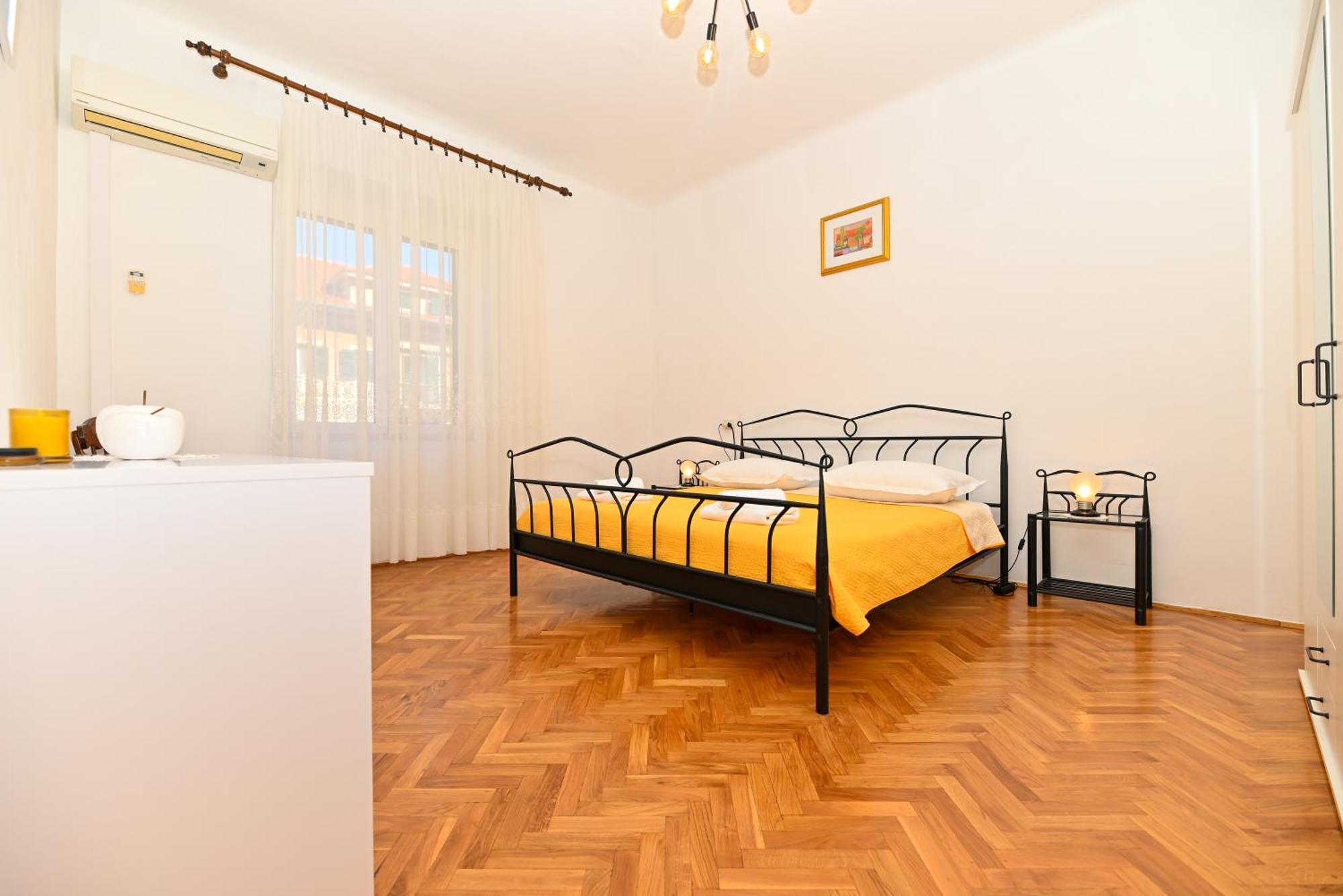 Niteroni Apartment