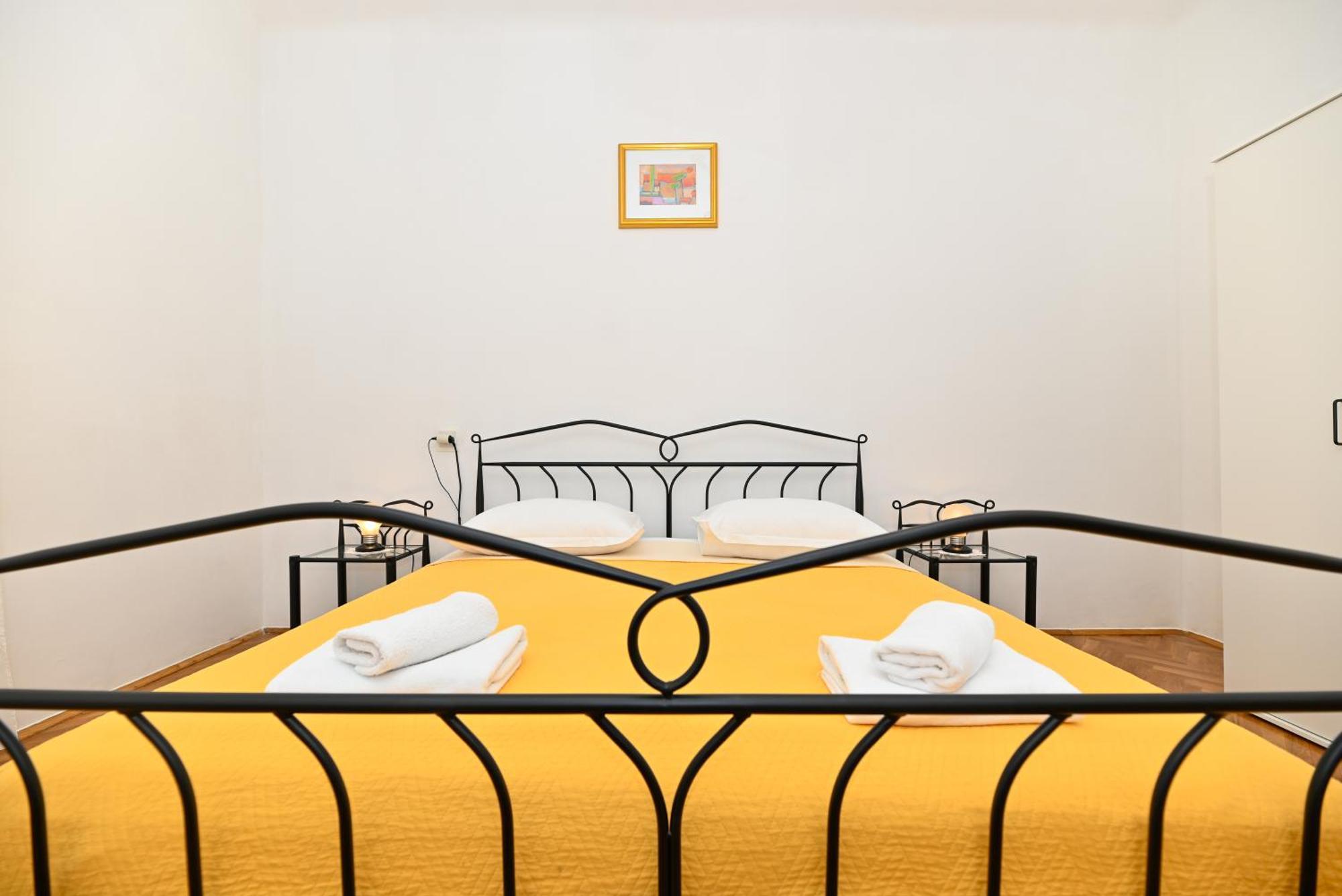 Niteroni Apartment